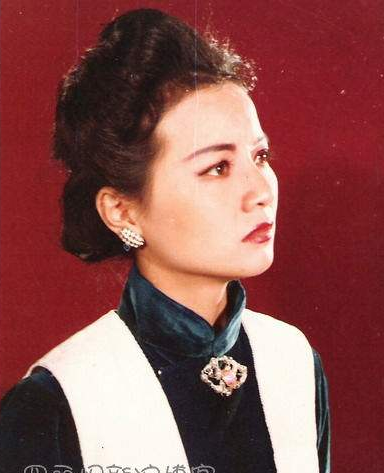 罗丽岷
